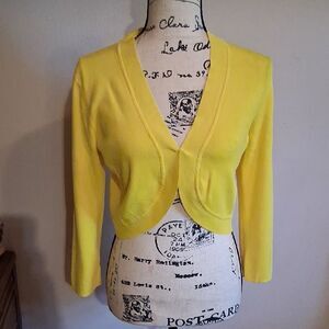 SPENSE Bright Yellow Cropped Cardigan Size Medium